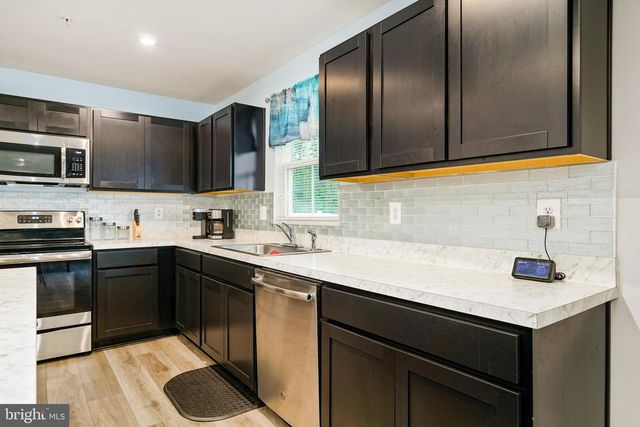 2 RIDGELY FOREST DR, Elkton, MD 21921