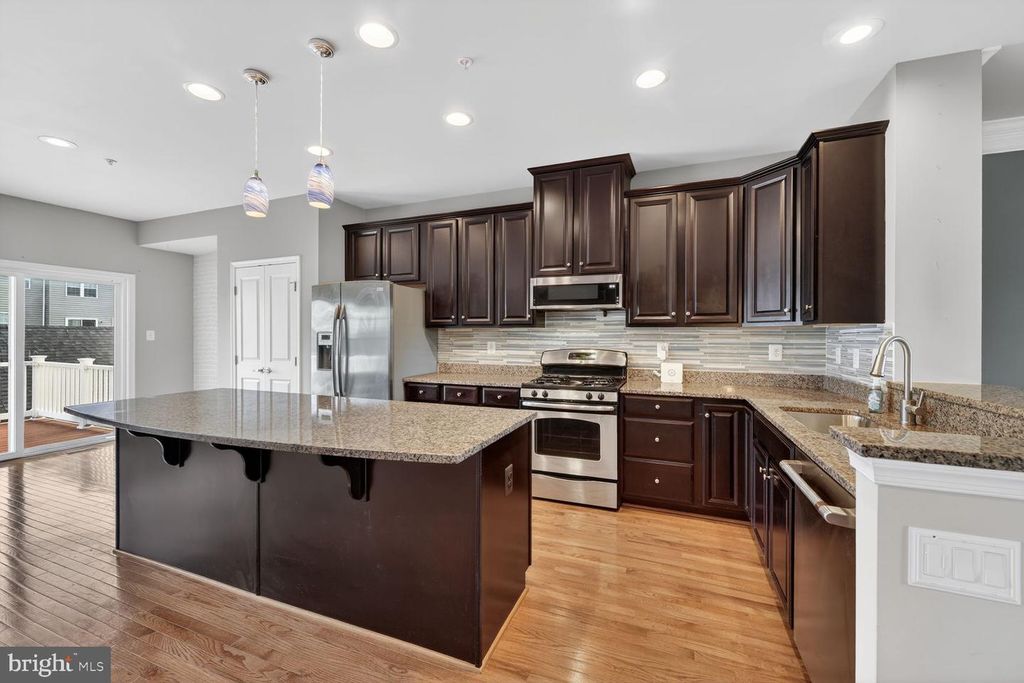 Image 10 of property listing at 7827 WORMANS MILL RD, Frederick, MD 21701