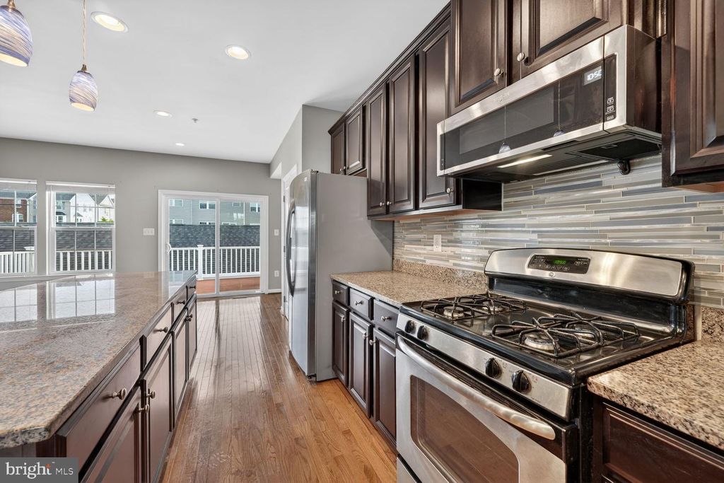 Image 11 of property listing at 7827 WORMANS MILL RD, Frederick, MD 21701