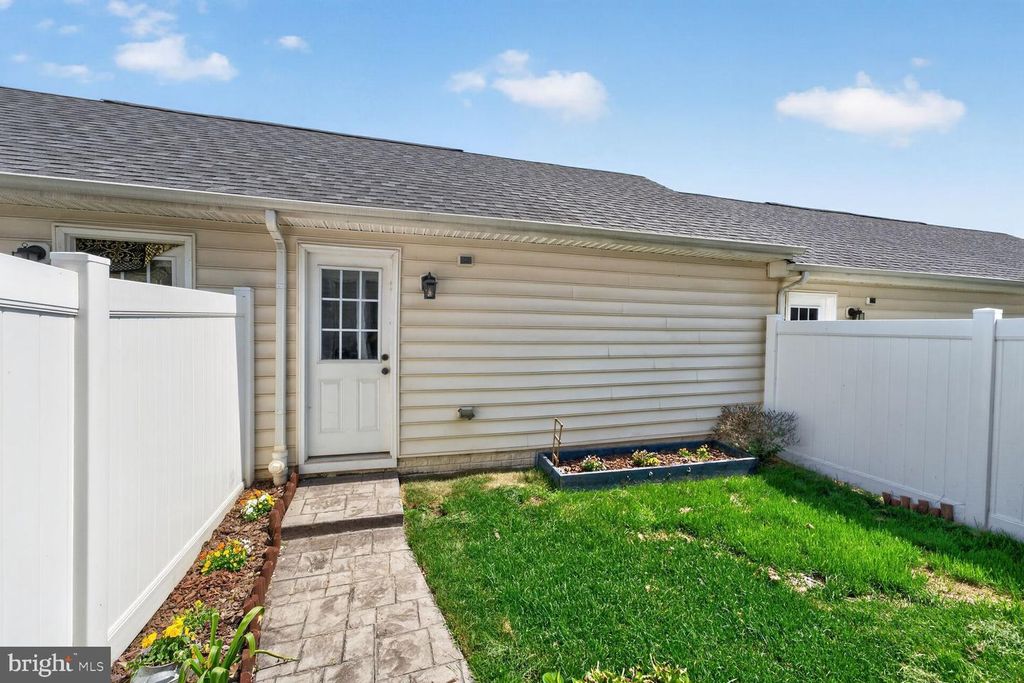 Image 28 of property listing at 7827 WORMANS MILL RD, Frederick, MD 21701