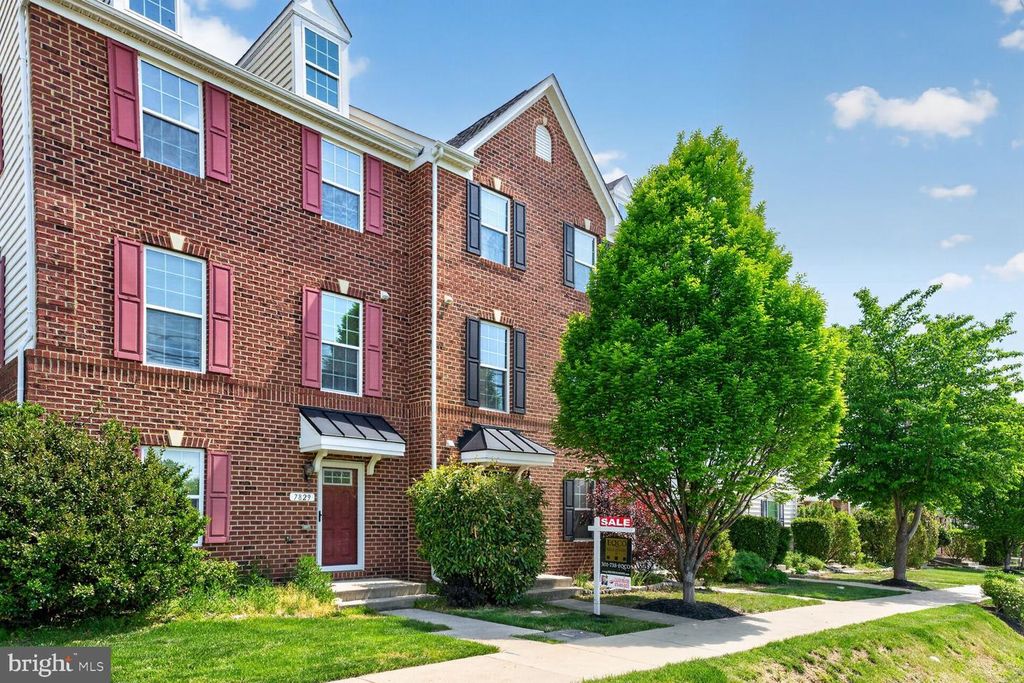 Image 3 of property listing at 7827 WORMANS MILL RD, Frederick, MD 21701