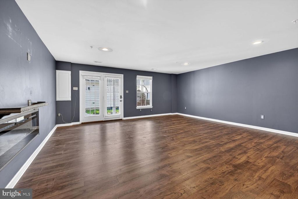 Image 8 of property listing at 7827 WORMANS MILL RD, Frederick, MD 21701