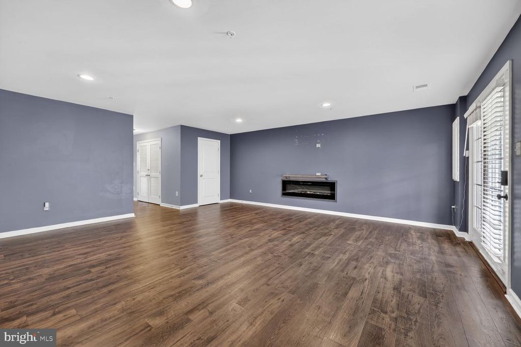 Image 9 of property listing at 7827 WORMANS MILL RD, Frederick, MD 21701