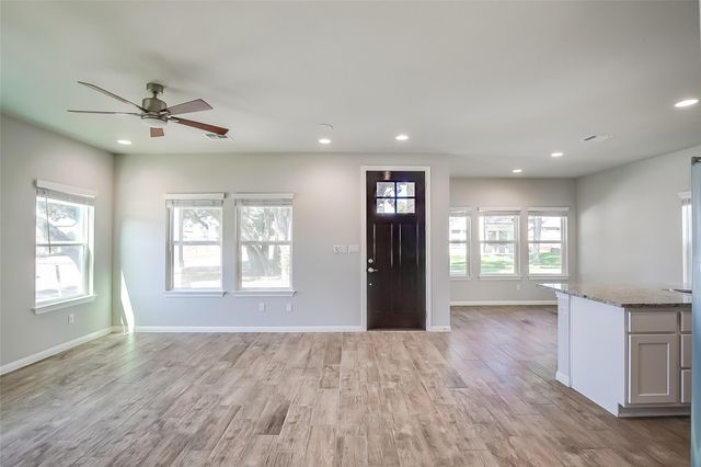 1301 Low Branch LN 1, Leander, TX 78641