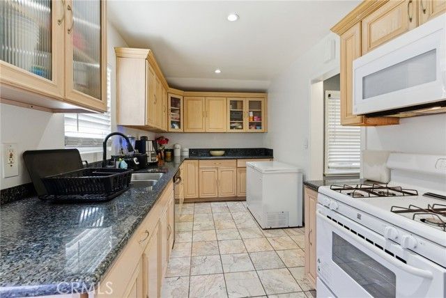 5514 Smiley, Los Angeles, CA 90016