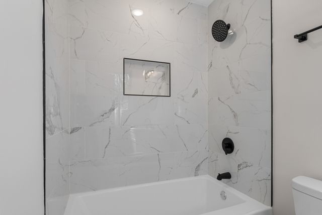 112 King Cole Dr, Clarksville, TN 37042