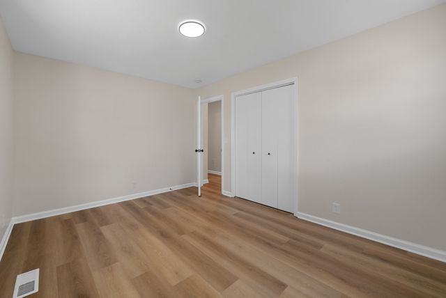 112 King Cole Dr, Clarksville, TN 37042