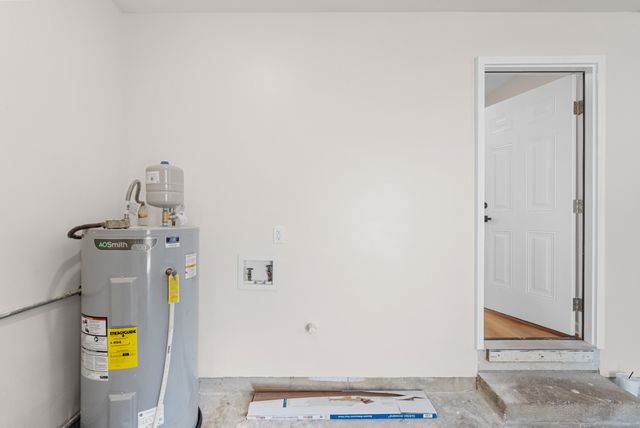 112 King Cole Dr, Clarksville, TN 37042