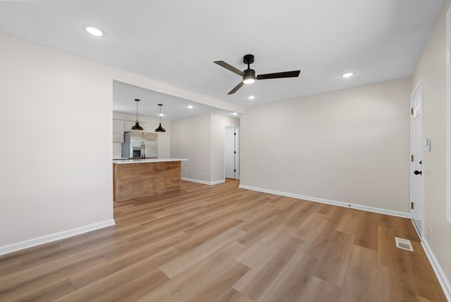 112 King Cole Dr, Clarksville, TN 37042