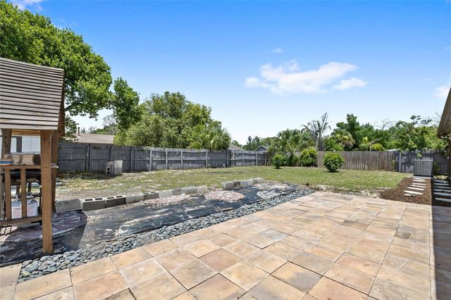 526 E GRANDVIEW WAY, Casselberry, FL 32707