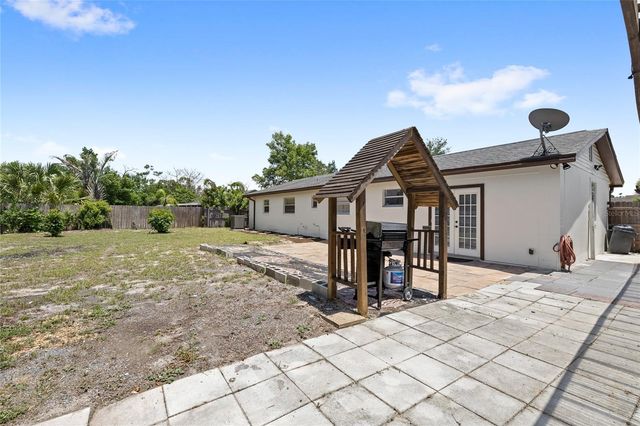 526 E GRANDVIEW WAY, Casselberry, FL 32707