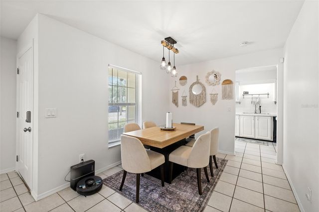 526 E GRANDVIEW WAY, Casselberry, FL 32707