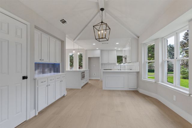 1909 Chestnut Hill Lane, Richardson, TX 75082