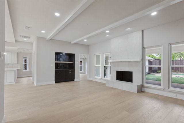 1909 Chestnut Hill Lane, Richardson, TX 75082