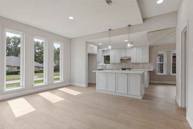 1909 Chestnut Hill Lane, Richardson, TX 75082