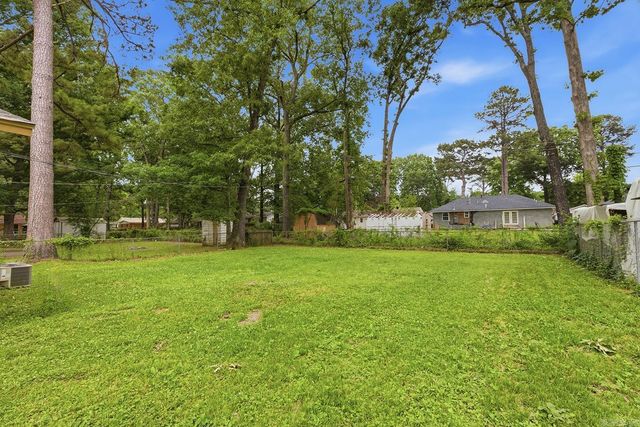 7905 Woodhaven Drive, Little Rock, AR 72209