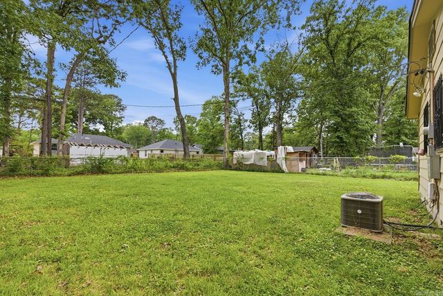 7905 Woodhaven Drive, Little Rock, AR 72209