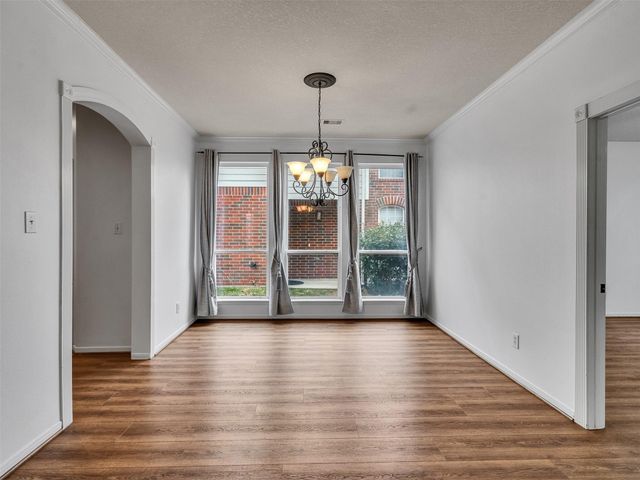 9915 Valance Way, Conroe, TX 77385