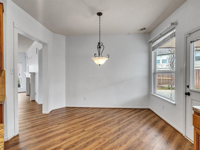 9915 Valance Way, Conroe, TX 77385