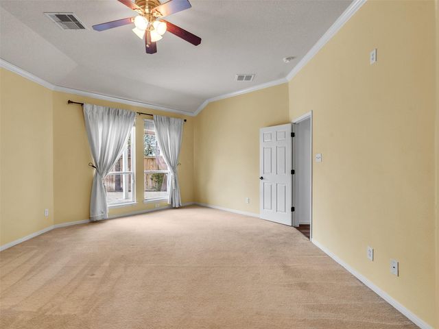 9915 Valance Way, Conroe, TX 77385