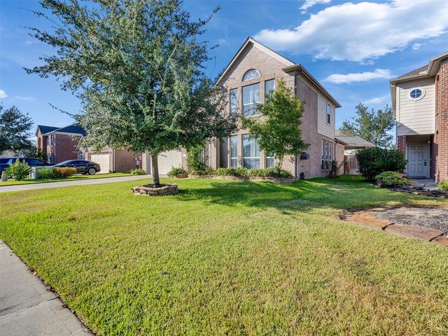9915 Valance Way, Conroe, TX 77385