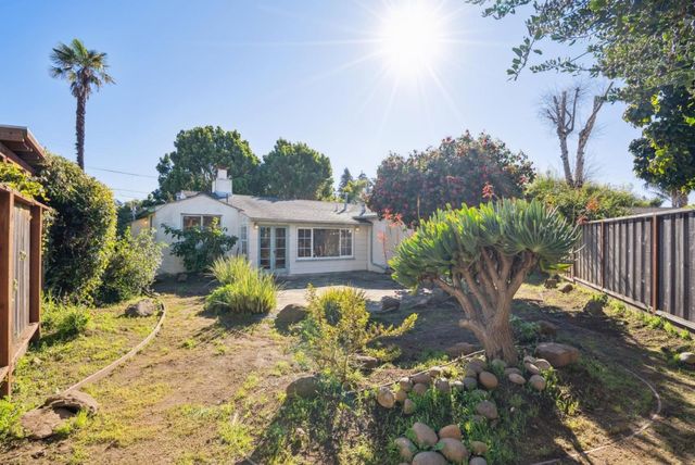 227 Kingsbury Drive, Aptos, CA 95003