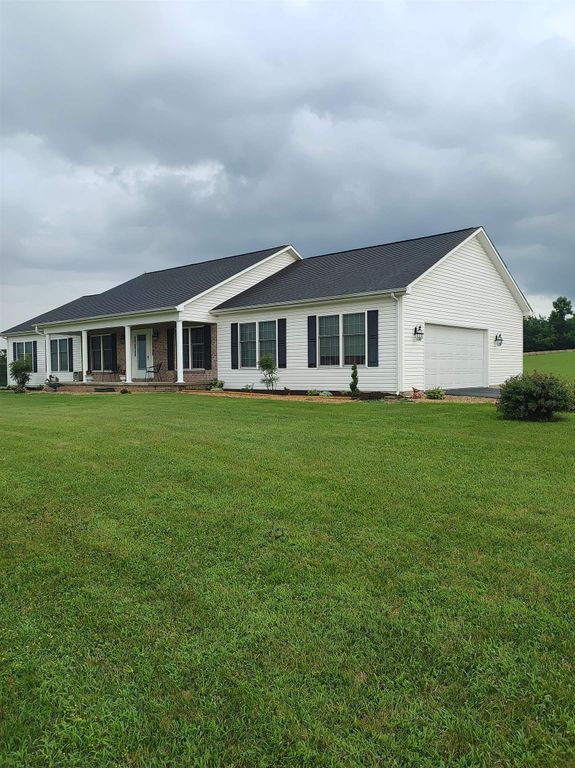 112 GUERNSEY LN, Staunton, VA 24401