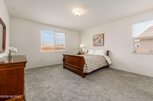 8686 N Calle La Canoa, Tucson, AZ 85742