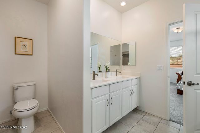 8686 N Calle La Canoa, Tucson, AZ 85742