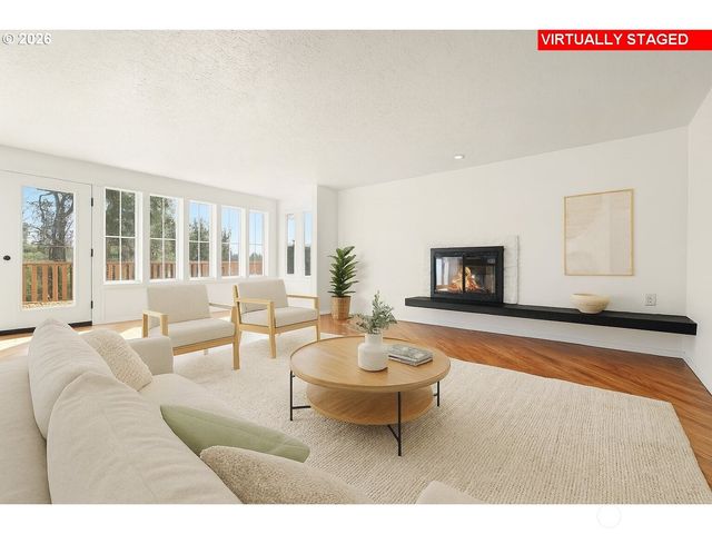 1006 COWLITZ Way, Kelso, WA 98626