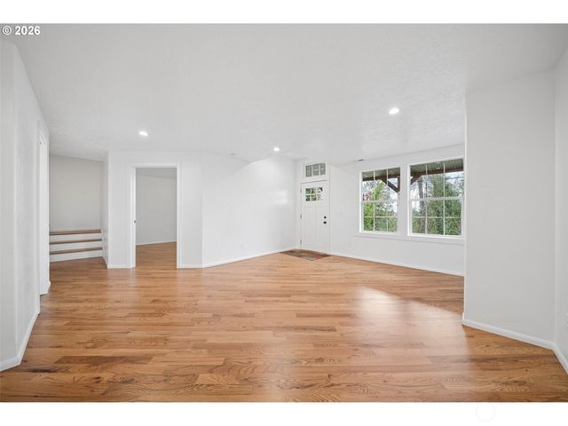 1006 COWLITZ Way, Kelso, WA 98626