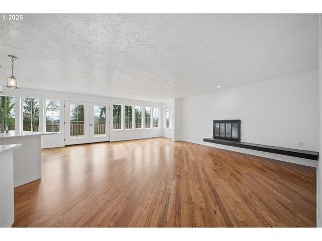 1006 COWLITZ Way, Kelso, WA 98626