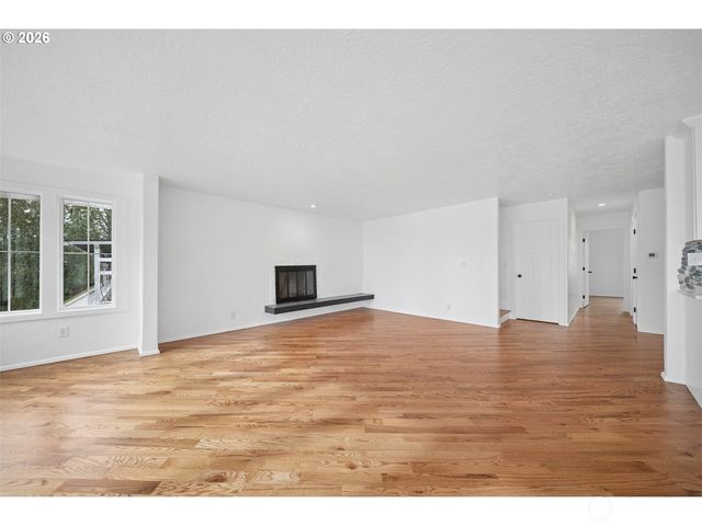 1006 COWLITZ Way, Kelso, WA 98626