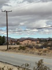 165 E Avenue S8, Palmdale, CA 93591