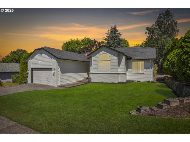 2844 Se CHANDLER Ave, Troutdale, OR 97060