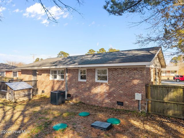 120 Princeton Drive, Jacksonville, NC 28546