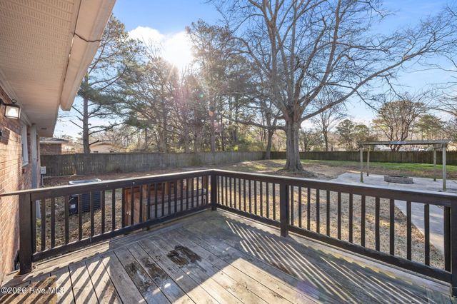 120 Princeton Drive, Jacksonville, NC 28546