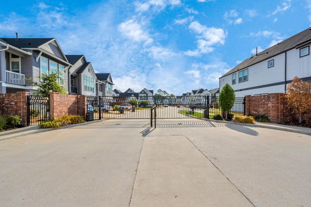 703 Strawberry Pines Court, Houston, TX 77009