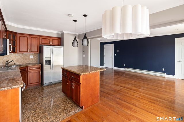 201 Highview Avenue C2, Stamford, CT 06907