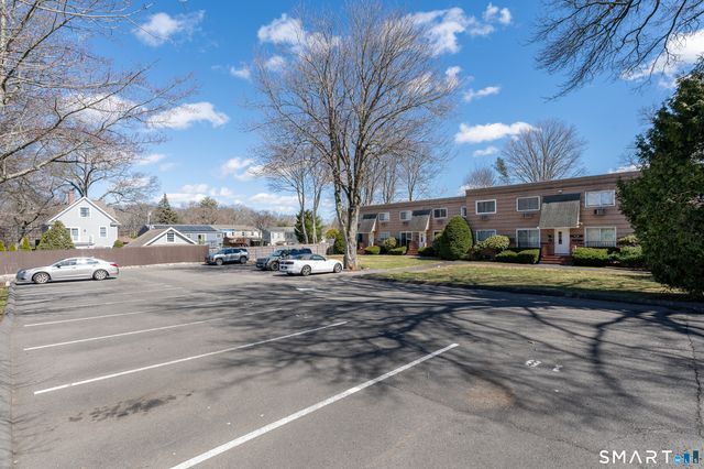 201 Highview Avenue C2, Stamford, CT 06907