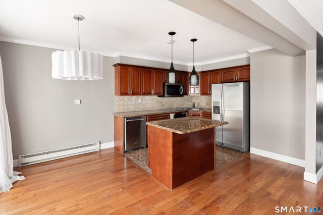 201 Highview Avenue C2, Stamford, CT 06907