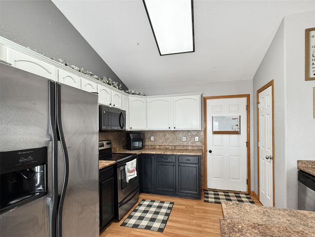 5135 Cypress Drive, Pleasant Hill, IA 50327