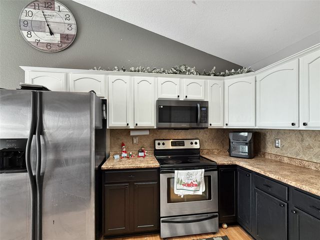 5135 Cypress Drive, Pleasant Hill, IA 50327