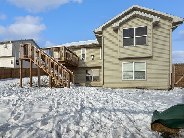 5135 Cypress Drive, Pleasant Hill, IA 50327