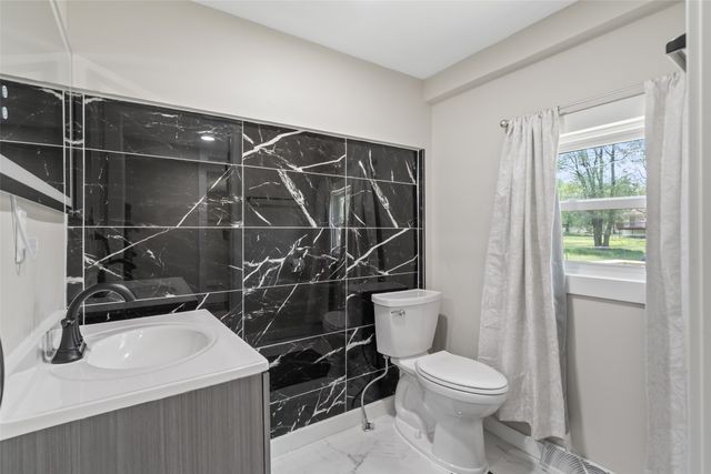 1431 E 19th Street, Des Moines, IA 50316