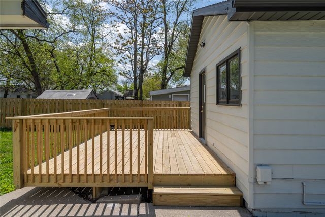 1431 E 19th Street, Des Moines, IA 50316