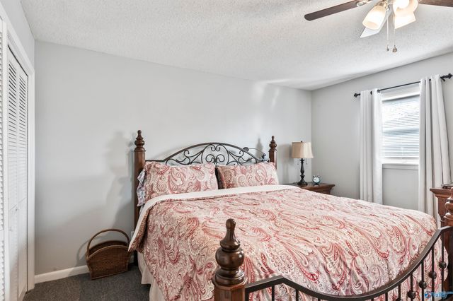 1201 Elm Circle, Albertville, AL 35950