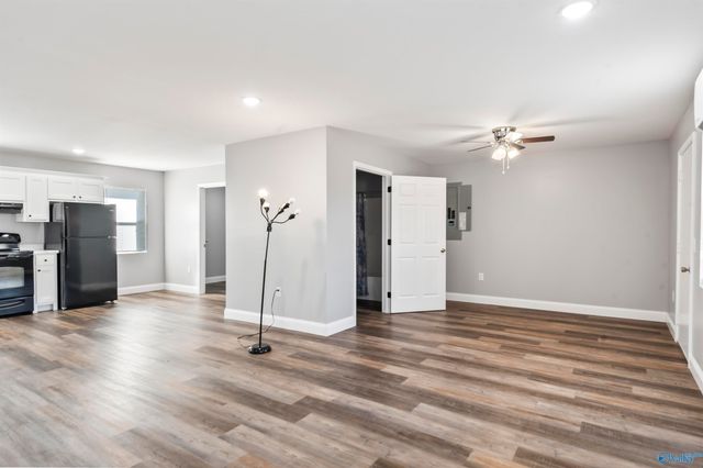 1201 Elm Circle, Albertville, AL 35950