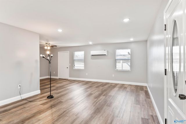 1201 Elm Circle, Albertville, AL 35950