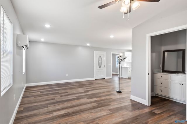 1201 Elm Circle, Albertville, AL 35950